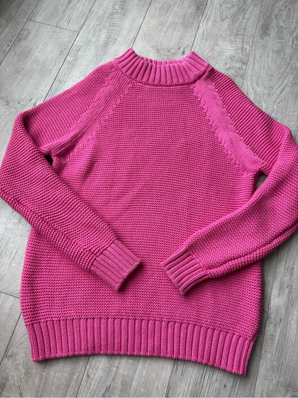 Zara Women’s Turtleneck Sweater in Hot Pink